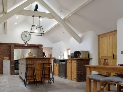 Kitchen | Black Lion Folly, Mold