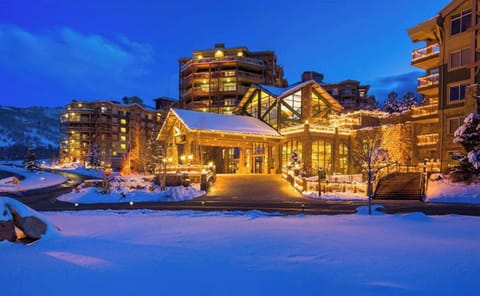 Arrive at one of Park City's premier mountain resorts, offering luxury accommodations, exceptional amenities, and year-round adventure in Canyons Village.