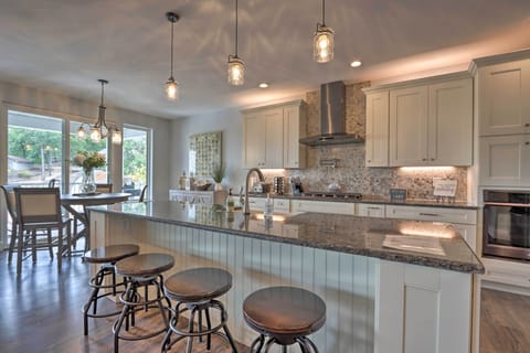 Kitchen | Blender | Air Fryer | Cooking Basics | 3rd Floor (Entry Level)