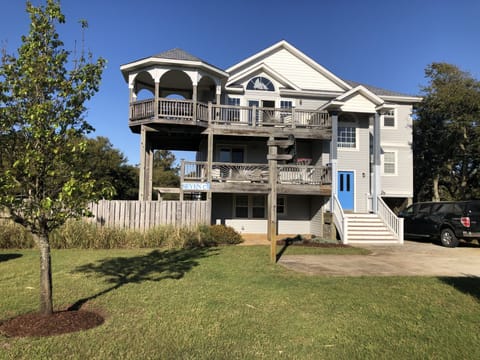 The 7 C's: 866 Corolla Drive