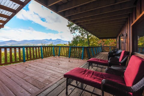 Lower level deck view