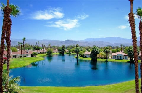 The lake and view right behind the townhouse.