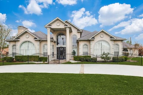 Spacious home with lots of natural light! Ample parking in front and on the side driveways.