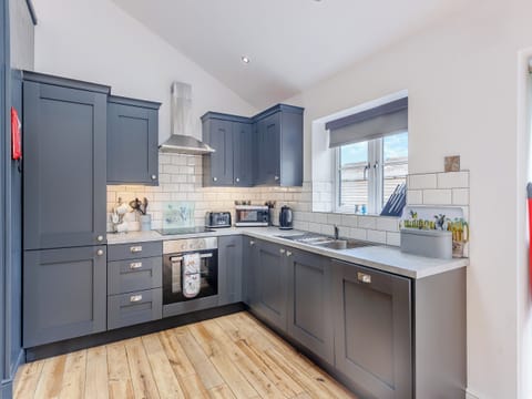 Open plan living space | Ty Felin - Vale of Llangollen Farm Cottages, Trevor, near Llangollen