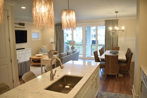 Living Room, Kitchen, Dining Room Open Floor Entertaining!