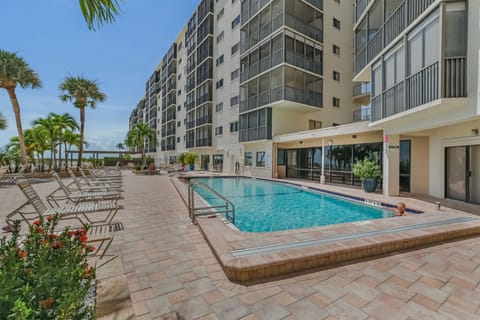 Pool area