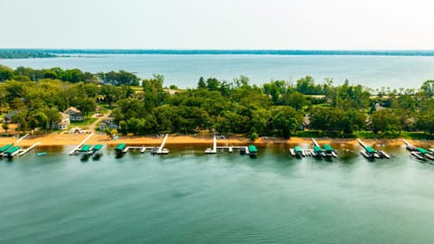 Steps from the shore of Gull Lake at Gull Lake Beach Resorts | Boat Rentals | Lake Rentals