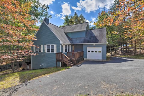 McGaheysville Vacation Rental | 4BR | 3BA | 3 Stories | 3,428 Sq Ft