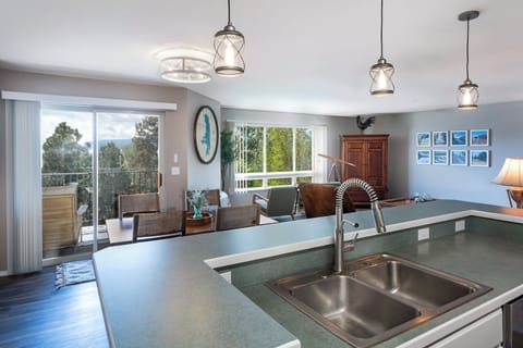 Views for days | Main Level