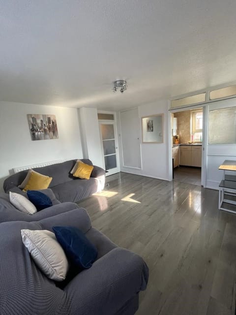 Luxurious and Cosy Apartment in city centre  Available