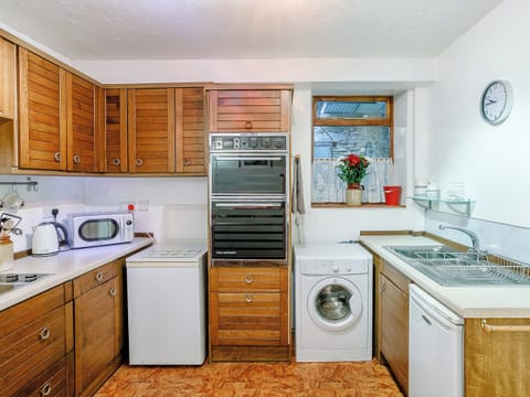 Kitchen | The Hayloft, Glossop