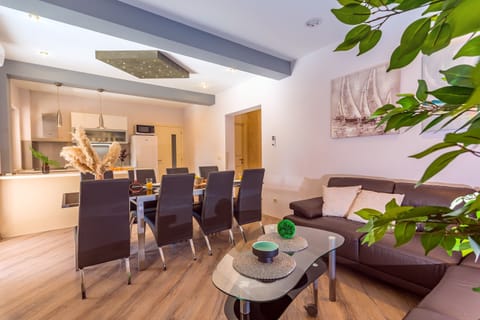 Fully equipped kitchen with all that you may need for a perfect stay