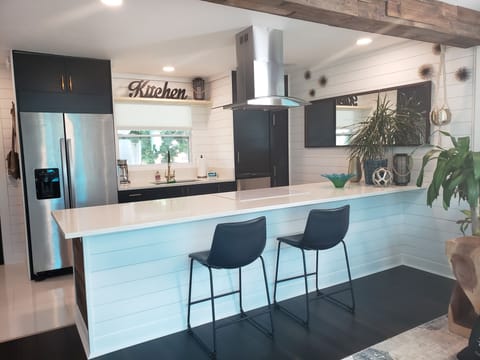 Full kitchen in an open floor plan 