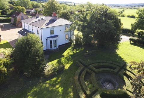 Walesby House has a tremendous lawned garden