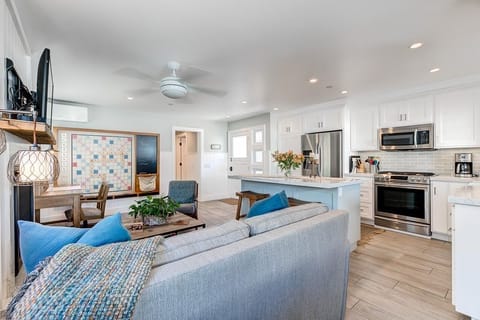 The home comes stocked with linens, towels, and starter supplies of toilet paper and paper towels.
                