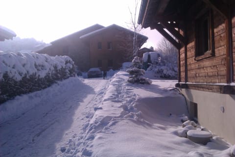 Shared driveway for two chalets (with mainly absent neighbours) :D