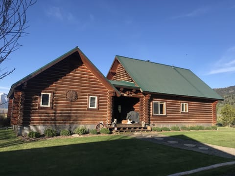 Grayling Cabin from the driveway