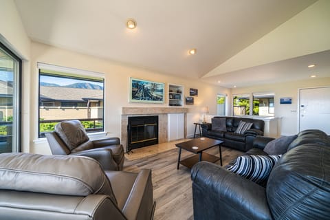 Newly remodeled with comfortable NEW furnishings, Smart TV's for your enjoyment