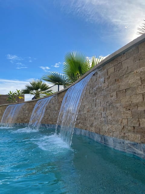 3 Shear Waterfalls.  Feel great on neck and shoulders! 