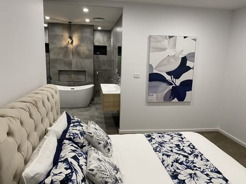Master Bedroom and Ensuite
