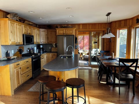 Fully equipped kitchen