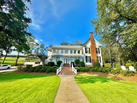 View of the house from the front yard. 