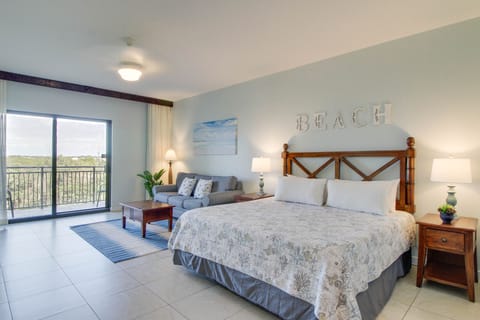 Comfortable King Bed/ Queen Size sleepers