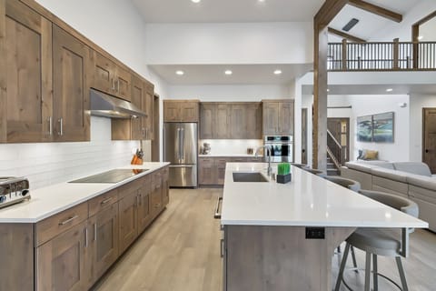 Induction Cooktop (better than gas!) and Double Wall Ovens