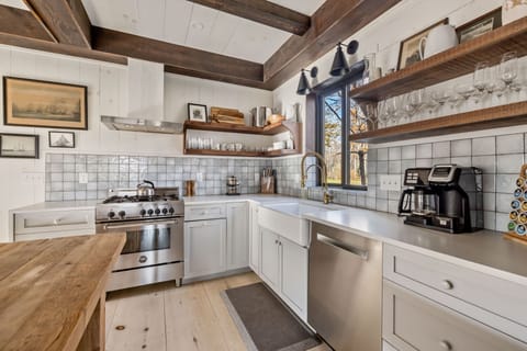 bde448fe-f0f3-485f-b6c1-4ca89c2f893c