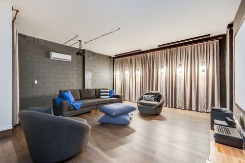 Amazing movie theater room with games