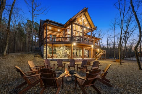 3-story ‘Fox Hollow Creek’ a luxury cabin with creek side views that sleeps 22!