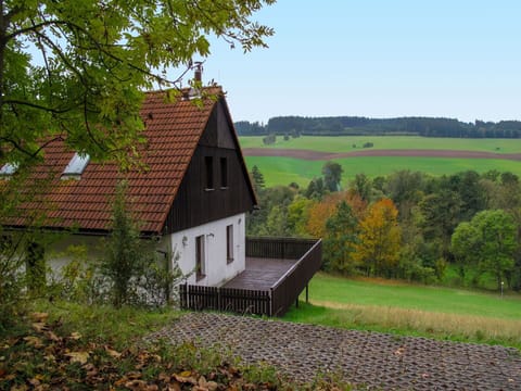 House, Property, Cottage, Natural Landscape, Farmhouse, Rural Area, Tree, Farm, Home, Grass