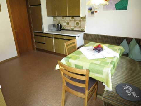 Cabinetry, Table, Furniture, Property, Countertop, Chair, Drawer, Chest Of Drawers, Sink, Interior Design