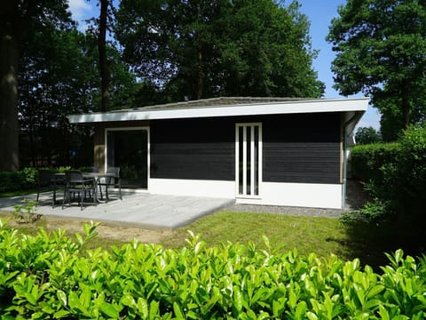 Plant, Building, Tree, Window, Shade, House, Land Lot, Grass, Sky, Door