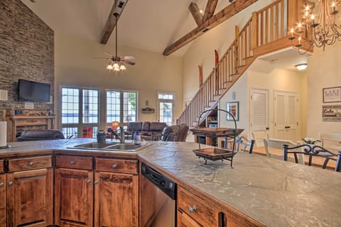 Fully Equipped Kitchen | Drip Coffee Maker | Toaster | Wine Fridge