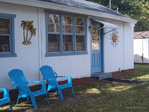 Cozy  Comfortable 1 Bedroom  Cottage