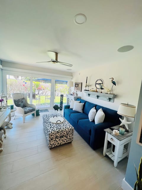 Luving room open and airy