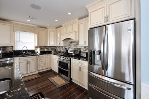 2 kitchen sinks and wine refrigerator