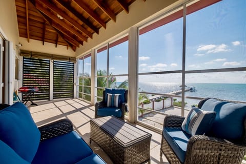 Morning coffee or evening drinks with a Caribbean view, anyone?!