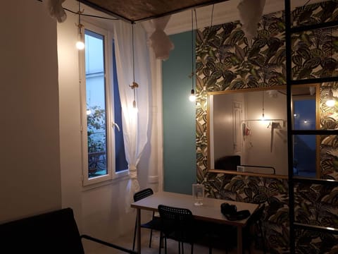 e2fcd1de-2bc0-42a5-bb1c-540fe17757c4