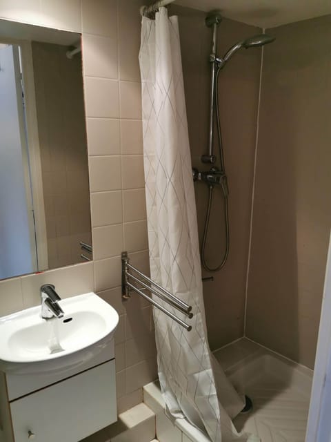 efc28236-d776-43b9-8268-767c51fe69c5