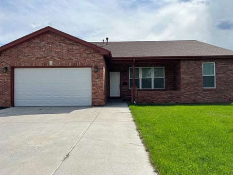 3 bedrooms single family home near University of Colorado Hospital