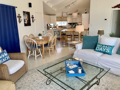 Eat in kitchen area, also a great place for games.