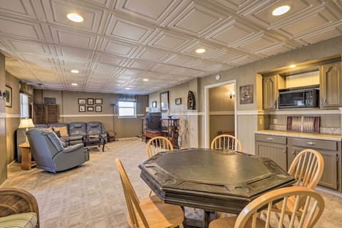 Bonus Living Space | Card Table | Microwave| Cable TV | Stereo | Lower Level