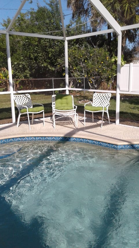 Heated, screened-in pool