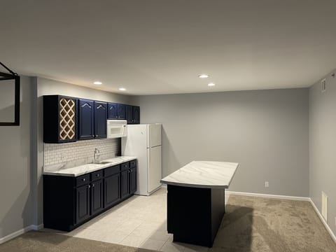 Lower level bar area 