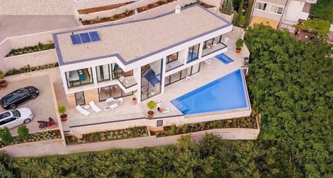 Croatian luxurious villa Hvar Fantasy with private parking and heated pool for vacation with family and friends