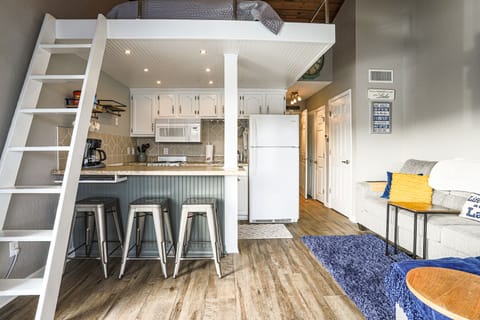 Fully supplied kitchen