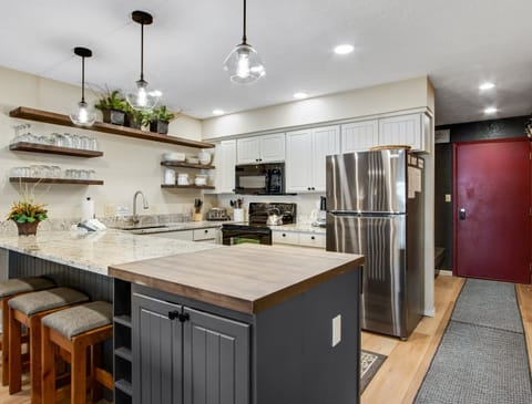 Counter Seating Plus Spice Drawer, Toaster, drip coffee maker, Keurig.