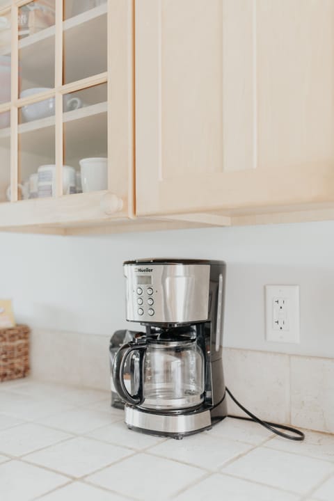 Hot coffee maker and also we have a Coffee Toddy for you cold brew fans!